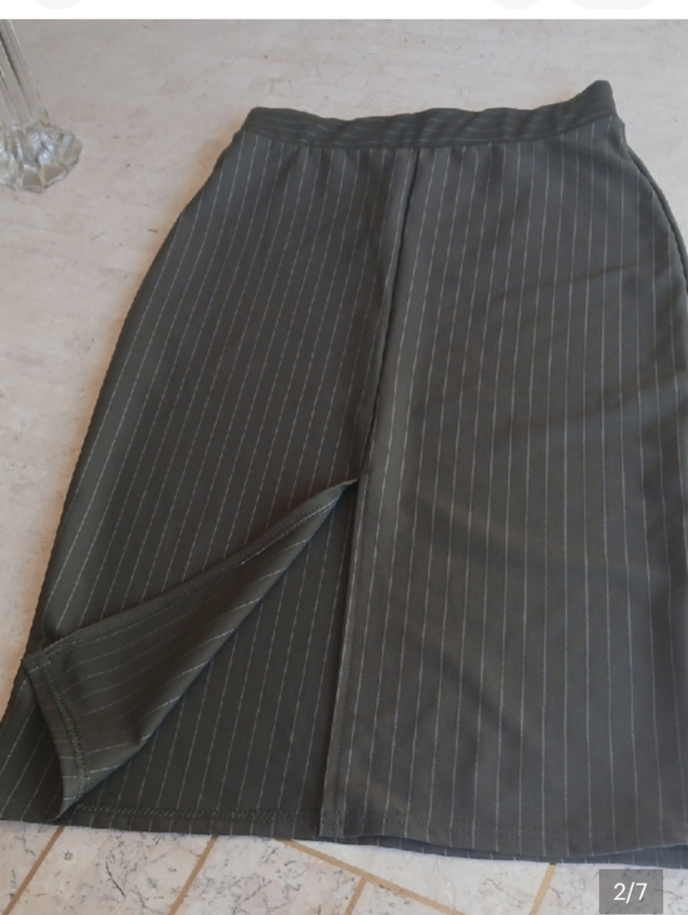 SKIRT/ PENCIL SKIRT sz M..pull On Style,,Olive/thin Pinstripe design,,,NEW